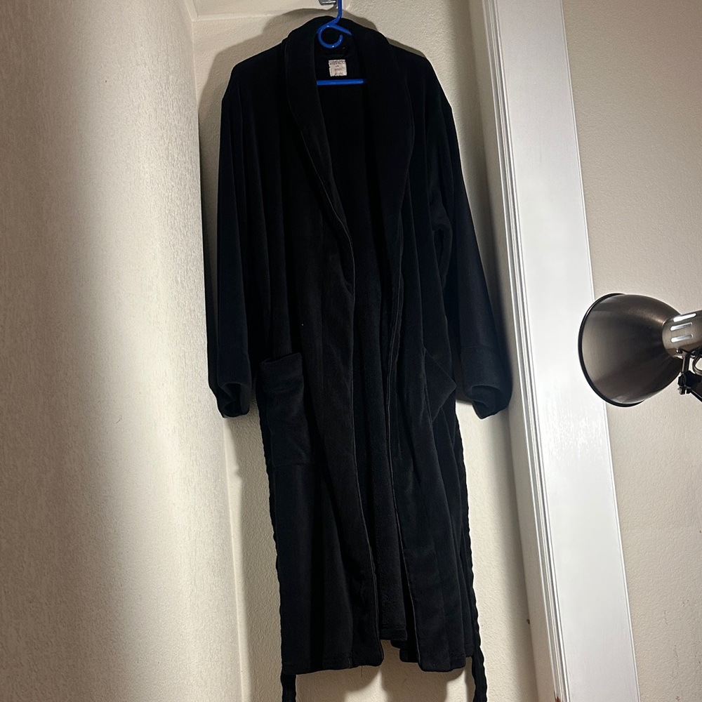 Merona Classic Black Men's Robe